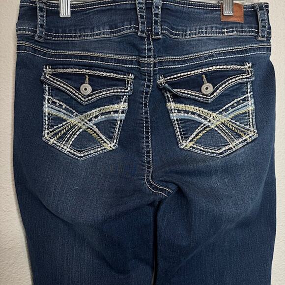 Mid Rise Y2K Heritage Curvy Fit Embroidered Bootcut Jeans Sz 11 - Picture 5 of 14